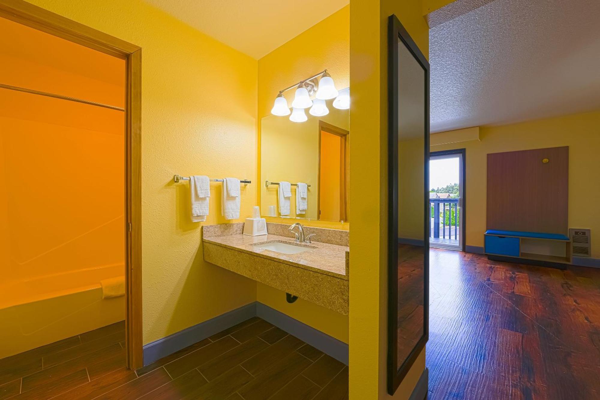 Coastal Inn By Oyo Lincoln City - Oregon Coast Hwy Экстерьер фото