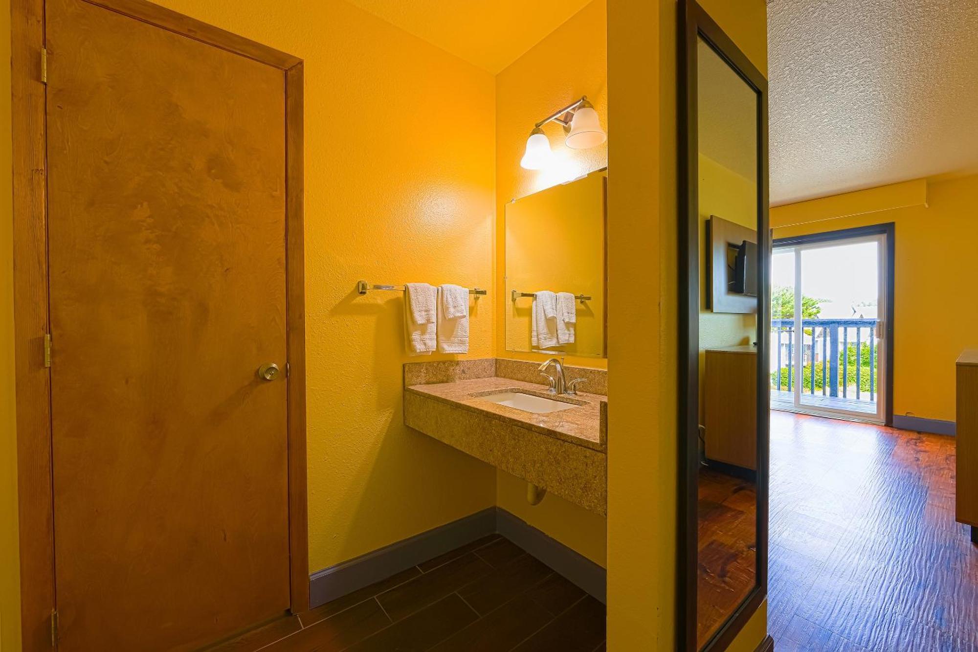 Coastal Inn By Oyo Lincoln City - Oregon Coast Hwy Экстерьер фото